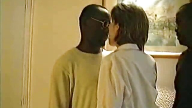 XXX sem registo  Galinhas frescas vídeo pornô full hd giras