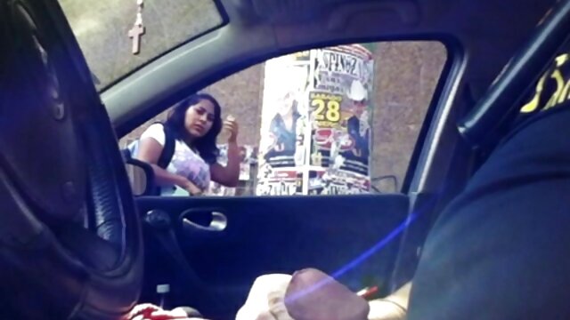 XXX sem registo  O homem leva a sua beleza para vídeo pornô em hd brasileiro a câmara