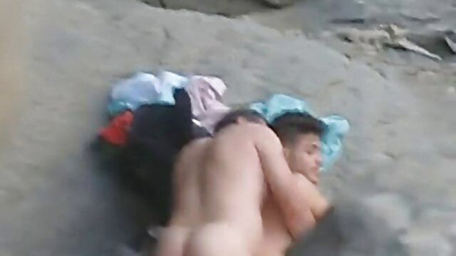 XXX sem registo  A rapariga veio para uma vídeosporno hd massagem.