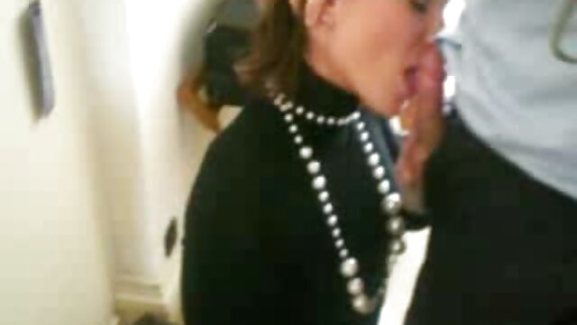 XXX sem registo  A minha mãe e o cum rasgaram-lhe a boca. filmes de sexo gratis hd