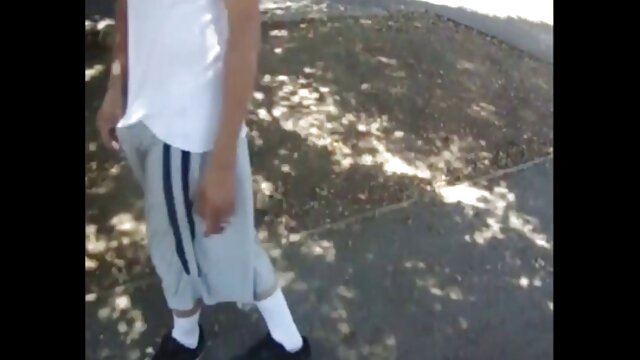 XXX sem registo  Os Ménage à trois são mais divertidos. videos brasileiras hd