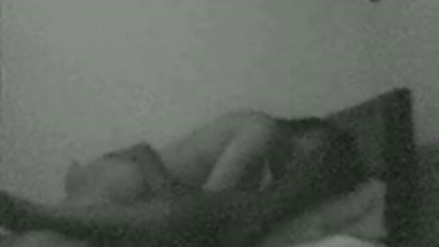XXX sem registo  A câmara mostra a filmes sexo gratis hd tele-transmissão