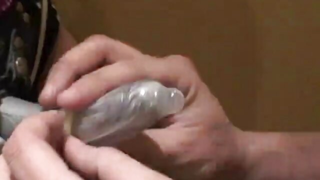 XXX sem registo  Steve Riviera com cabelo encaracolado em meias compridas e vídeo pornô caseiro em hd punhal no Studio studioodman