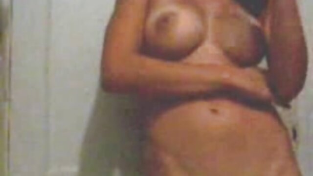 XXX sem registo  Grande pornografia com um homem e duas lésbicas Chinesas. melhores videos pornos hd