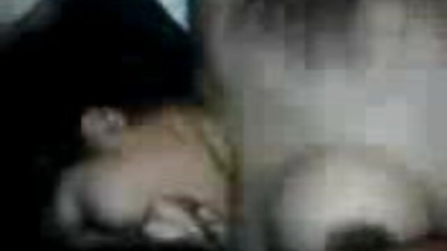 XXX sem registo  Pila os melhores porno hd dura primeiro a foder a boca da rapariga e depois deixá - la