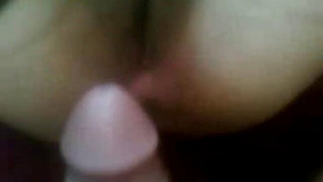 XXX sem registo  Esguicha videos pornograficos em hd uma mulher e vem para dentro de casa
