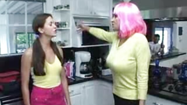 XXX sem registo  Eles dispararam na porn hd novinhas rua.