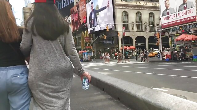 XXX sem registo  O Asiático giro está sempre feliz o melhor porno em hd por ter uma relação íntima com qualquer homem.