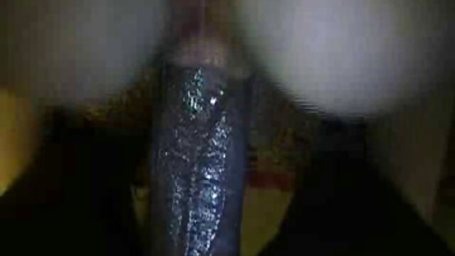 XXX sem registo  Rapariga com Adaga assistir vídeo pornô hd e camisola interior