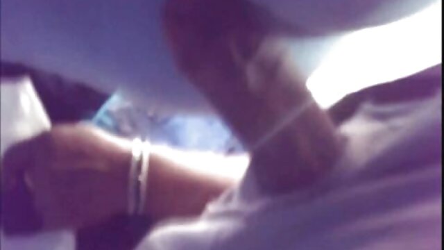 XXX sem registo  Tia suculenta. vídeo pornô full hd