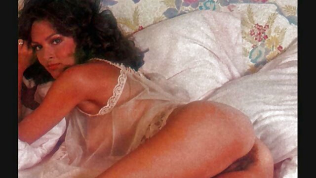 XXX sem registo  Duas namoradas o melhor do porno brasileiro em hd ocas